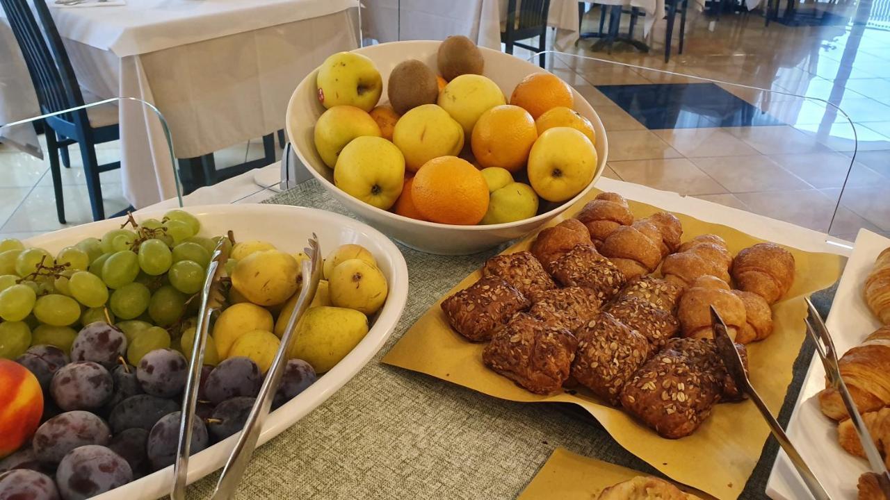 Hotel Gabbiano Cattolica Zewnętrze zdjęcie