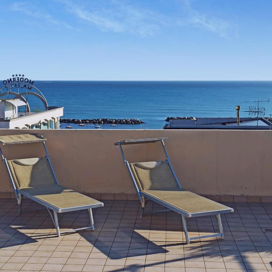 Hotel Gabbiano Cattolica Zewnętrze zdjęcie